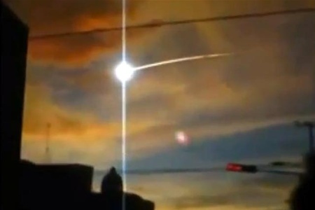 Жители США, Кубы, Британии и ОАЭ тоже видели метеорит. Видео
