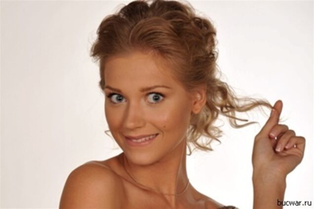 Асмус в Україні найняла п'ять охоронців