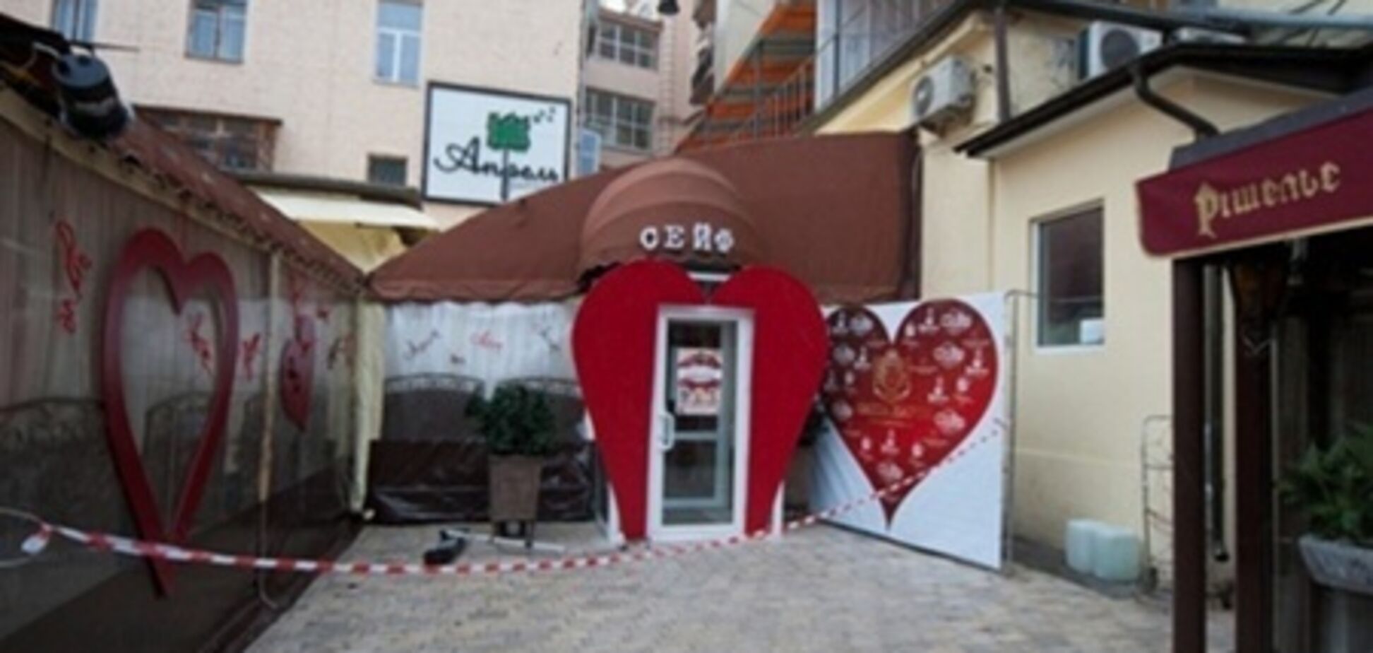 Взрыв в киевском ресторане: милиция проводит проверку