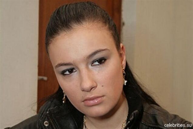 Приходько со скандалом запретила экс-мужу видеть ребенка