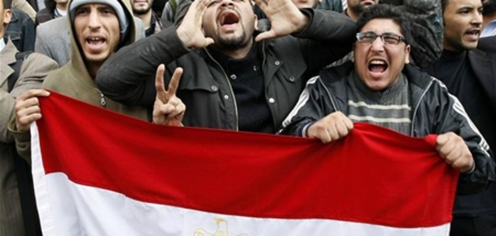 Египетская оппозиция требует  отдать Мурси под суд