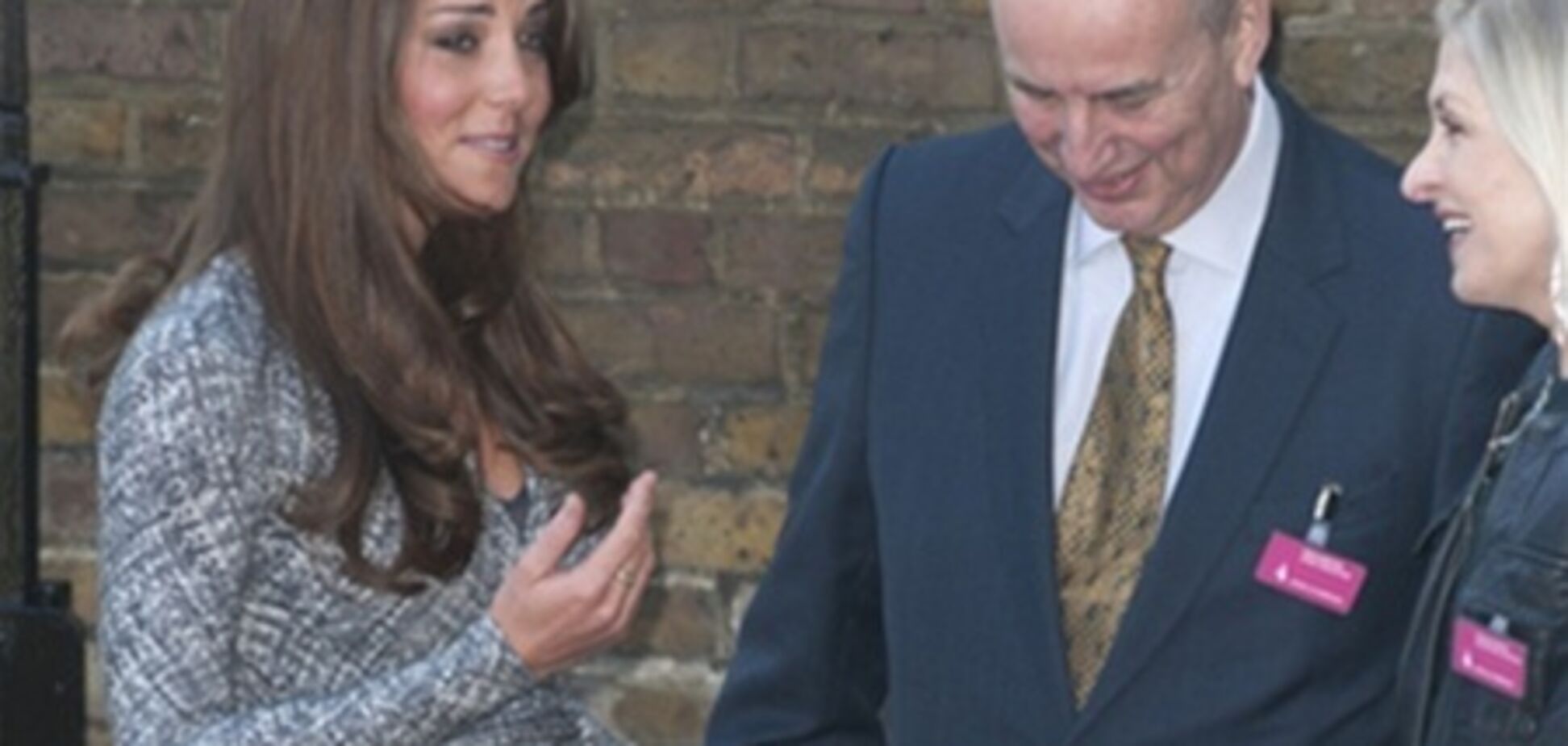 Беременная Кейт Миддлтон вернулась к работе. Фото