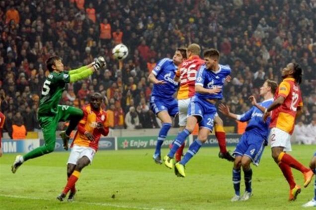 Стамбульский мир в пользу 'Шальке'