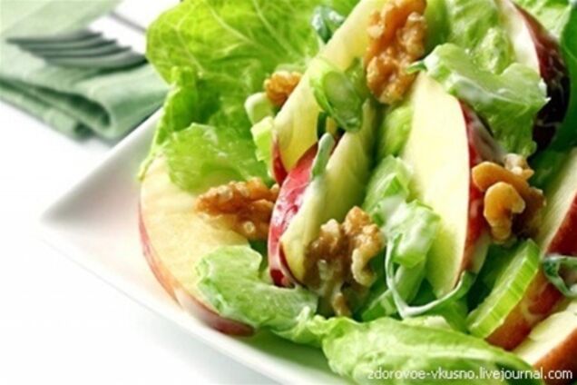 Салат Вальдорф с курицей