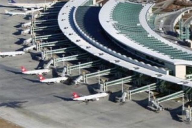 Туркменский самолет пытался вывезти из Турции тонну золота