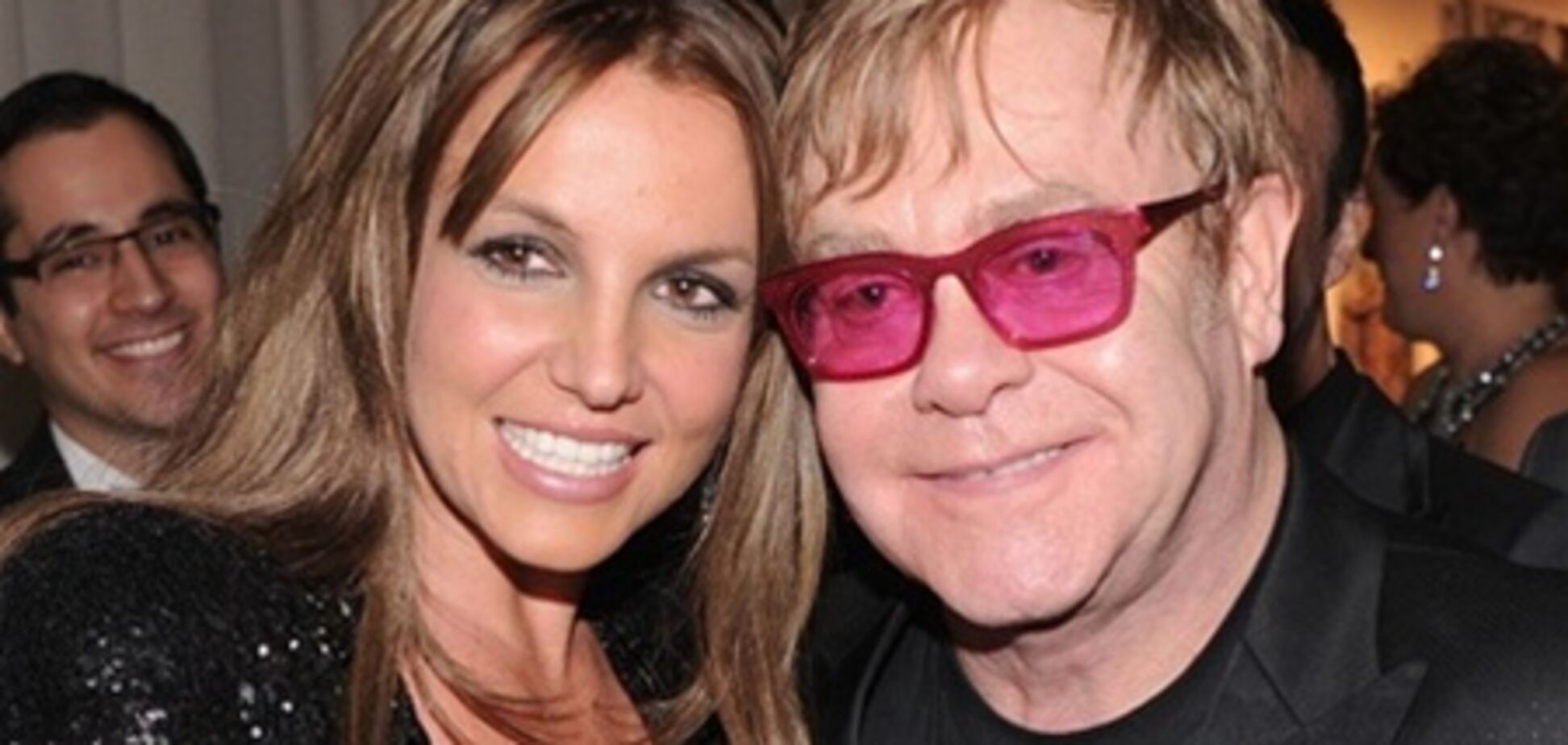 Бритни Спирс перестала быть блондинкой. Фото