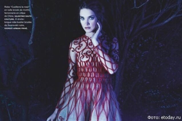 Водянова пошла ночью в лес вместе с Лагерфельдом. Фото