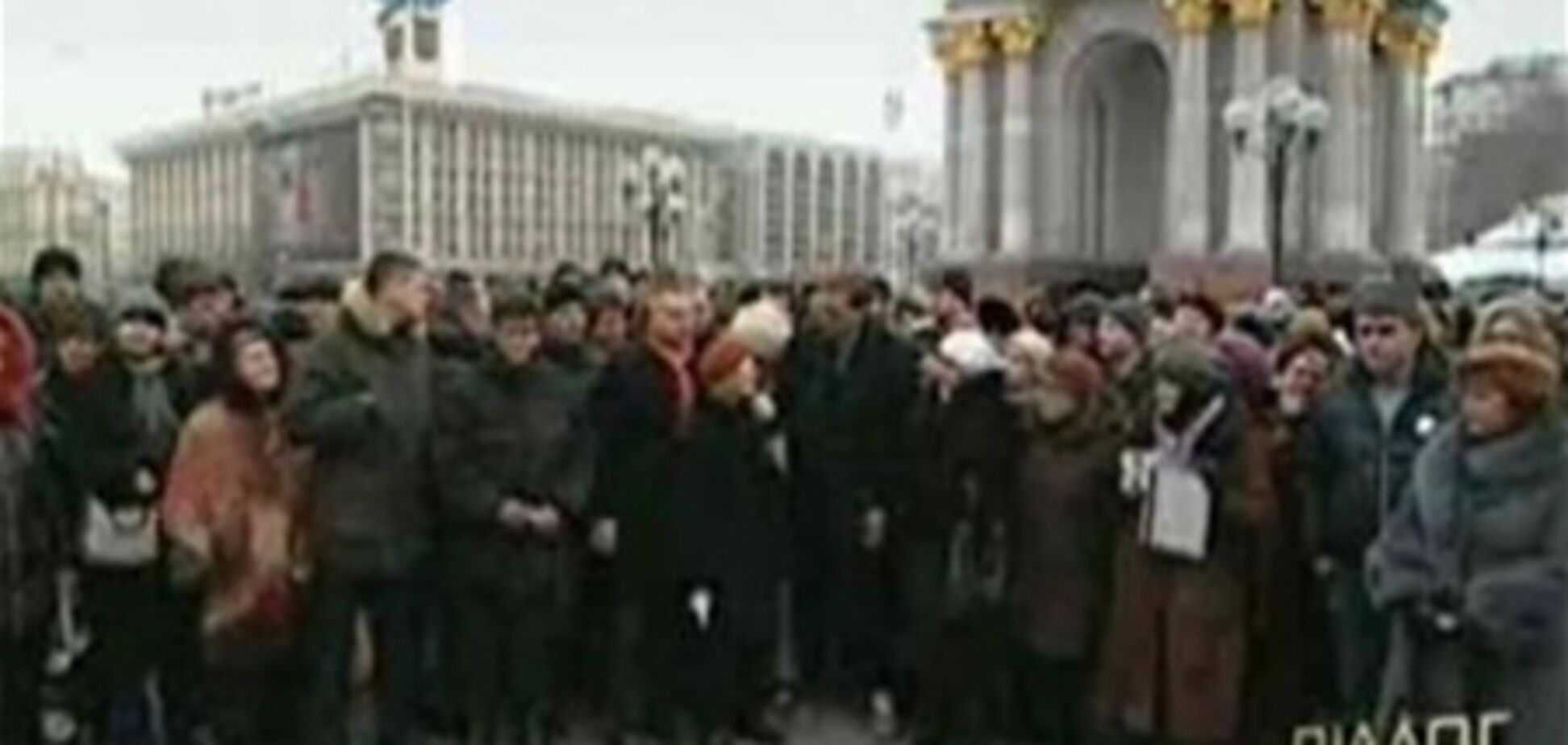 На Майдане собрали только 20 вопросов для Президента. Видео