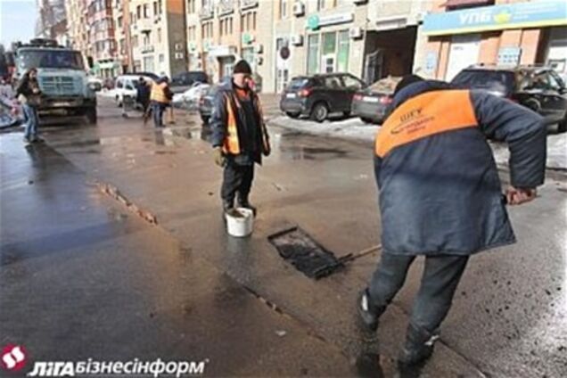 Укравтодор говорит, что залатал 87% ям