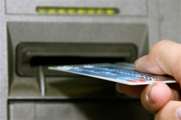 В столице мошенники украли с банковских карт почти 8 млн грн