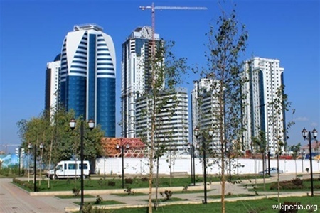 Квартира Депардье: вертолетная площадка и вид из окна на Кадырова
