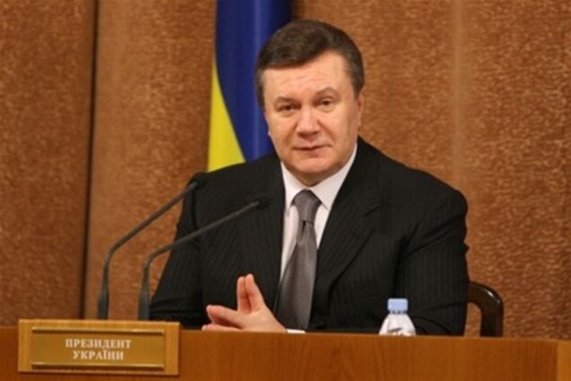 Янукович требует роста госпомощи бедным семьям