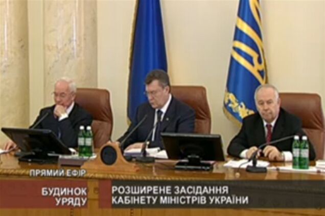 Оппозиция со скандалом покинула заседание Кабмина