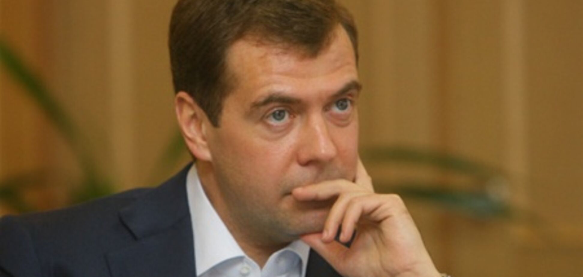 Поздравление Медведева попало в список экстремистских материалов