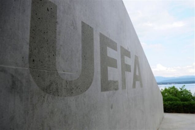 УЕФА наказал итальянский клуб