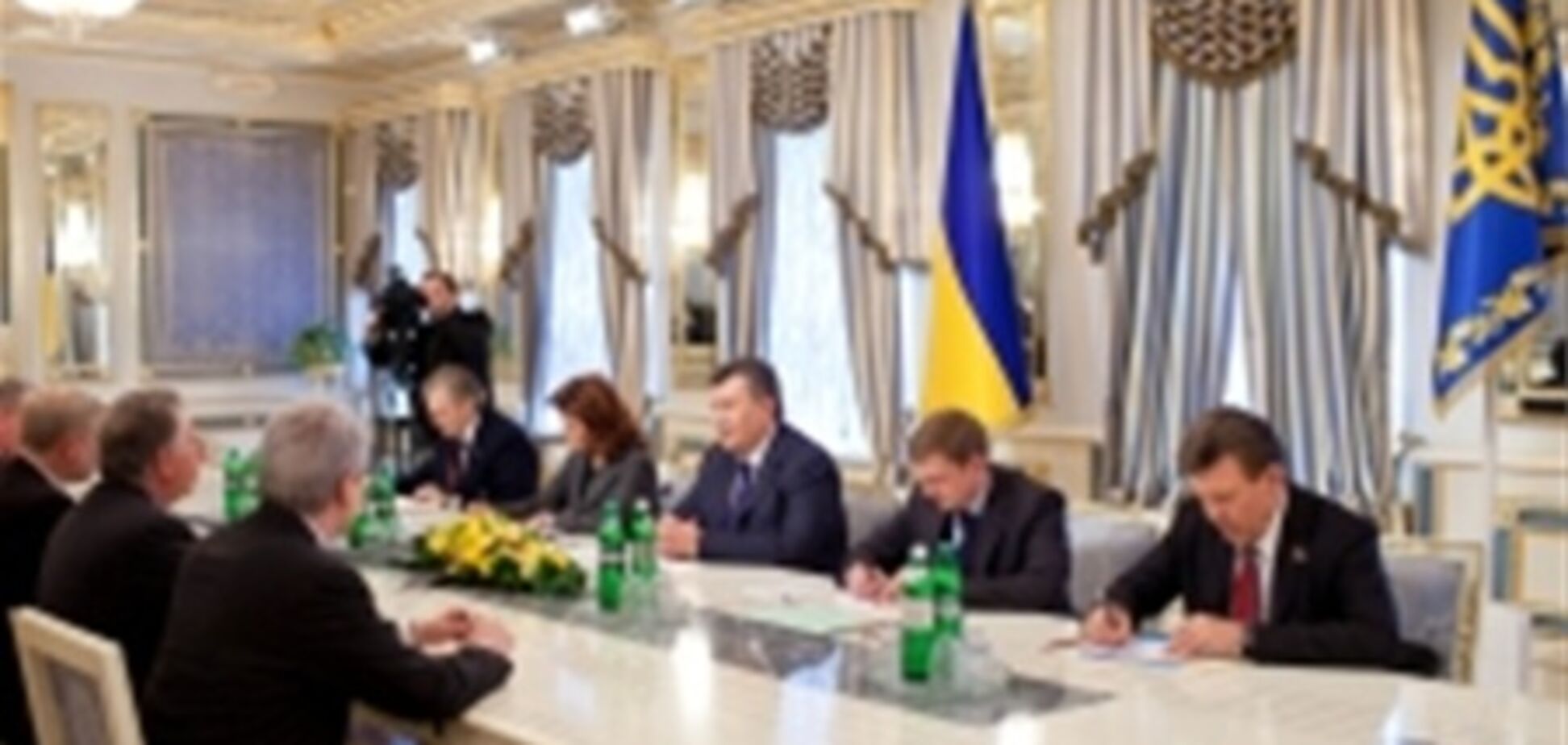 Янукович пообещал 'венецианцам' концепцию местного самоуправления