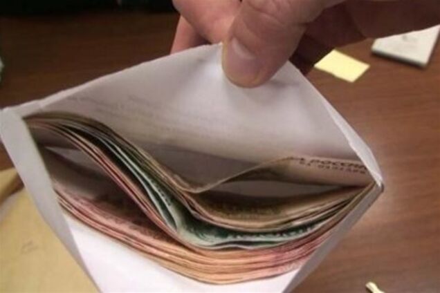 Корупція у вишах: живіша всіх живих