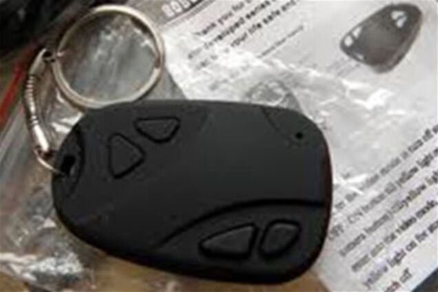 В квартире журналиста 'Дорожного контроля' устроили обыск. Видео