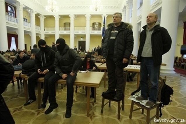 Прокуратура обязала милицию обеспечить порядок в Киевсовете