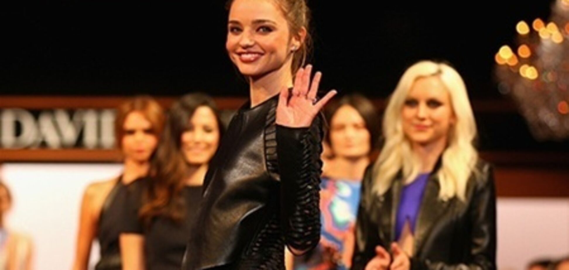 Миранда Керр репетирует дефиле для David Jones. Фото