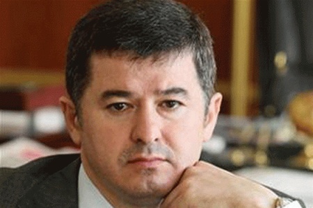 ВАСУ позбавив Балогу і Домбровського депутатських повноважень