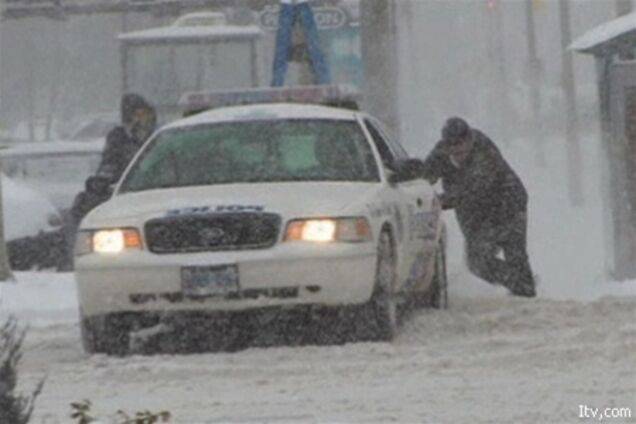 Сніговий шторм залишив без світла 350 тисяч американців