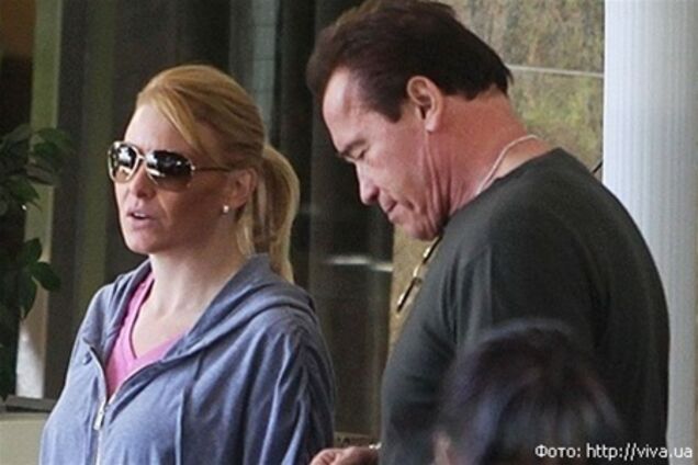 Шварцнеггер снова ходит на свидания. Фото