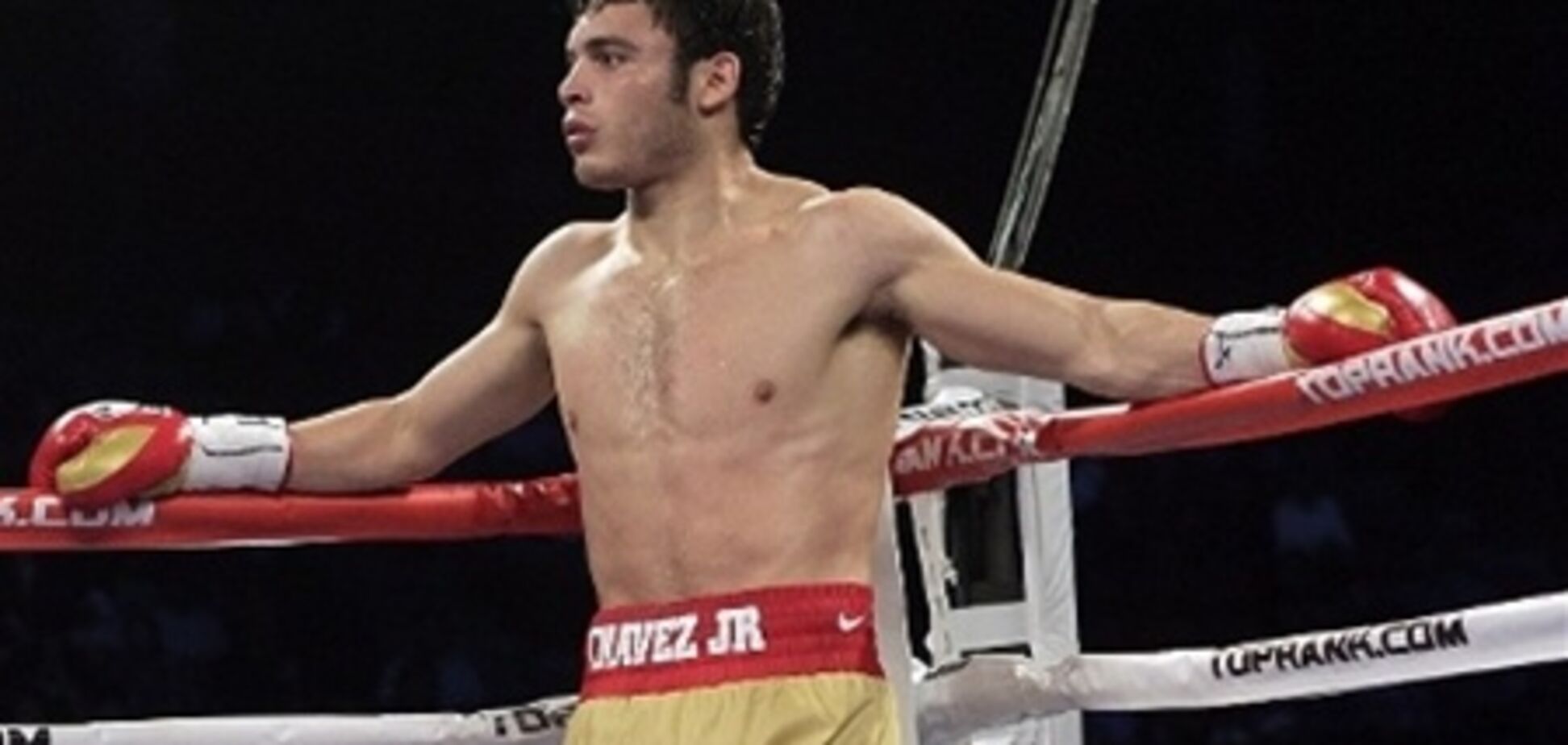 Экс-чемпиона мира по боксу дисквалифицировали за марихуану