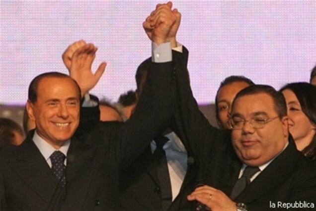 Следствие раскрыло схему, как Берлускони подкупал сенаторов