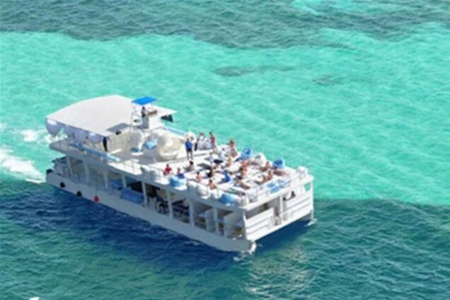 Туристам в Доминикане начали предлагать СПА в открытом море