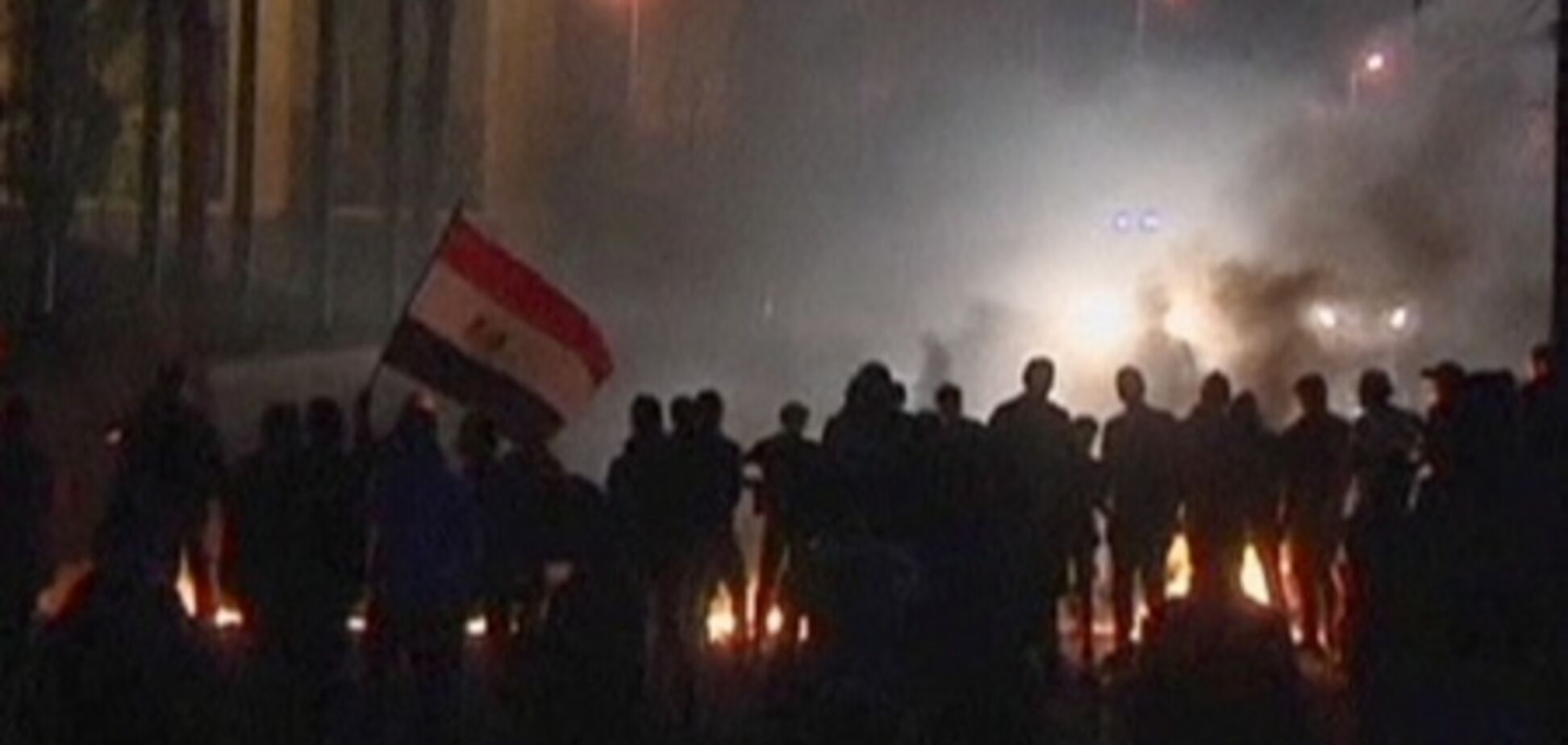 Футбольні фани громлять столицю Єгипту: є жертви