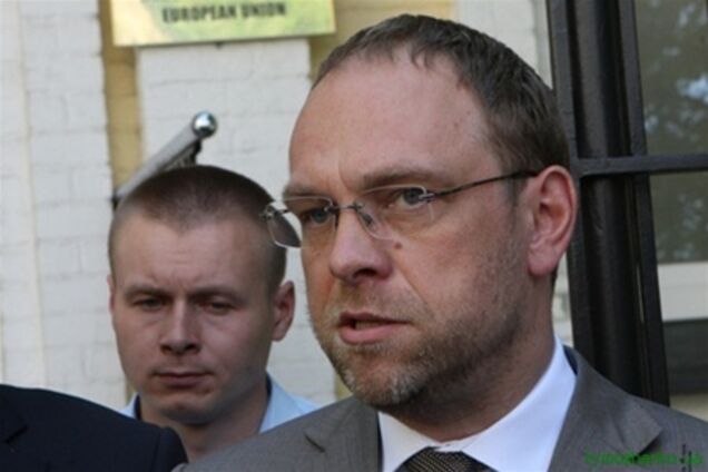 Власенко: проти мене ще три кримінальні справи