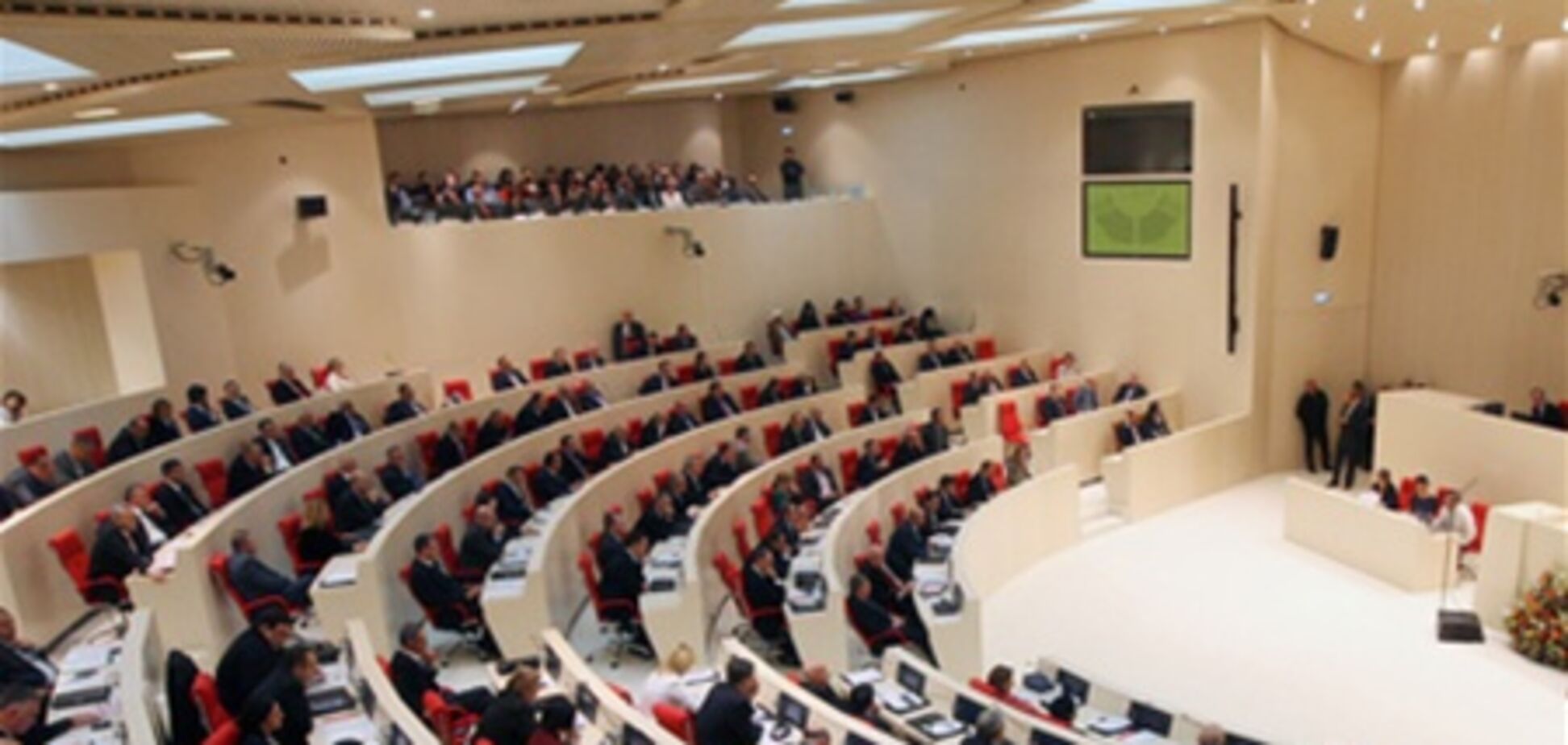 СМИ: грузинский парламент поставил крест на дипотношениях с РФ