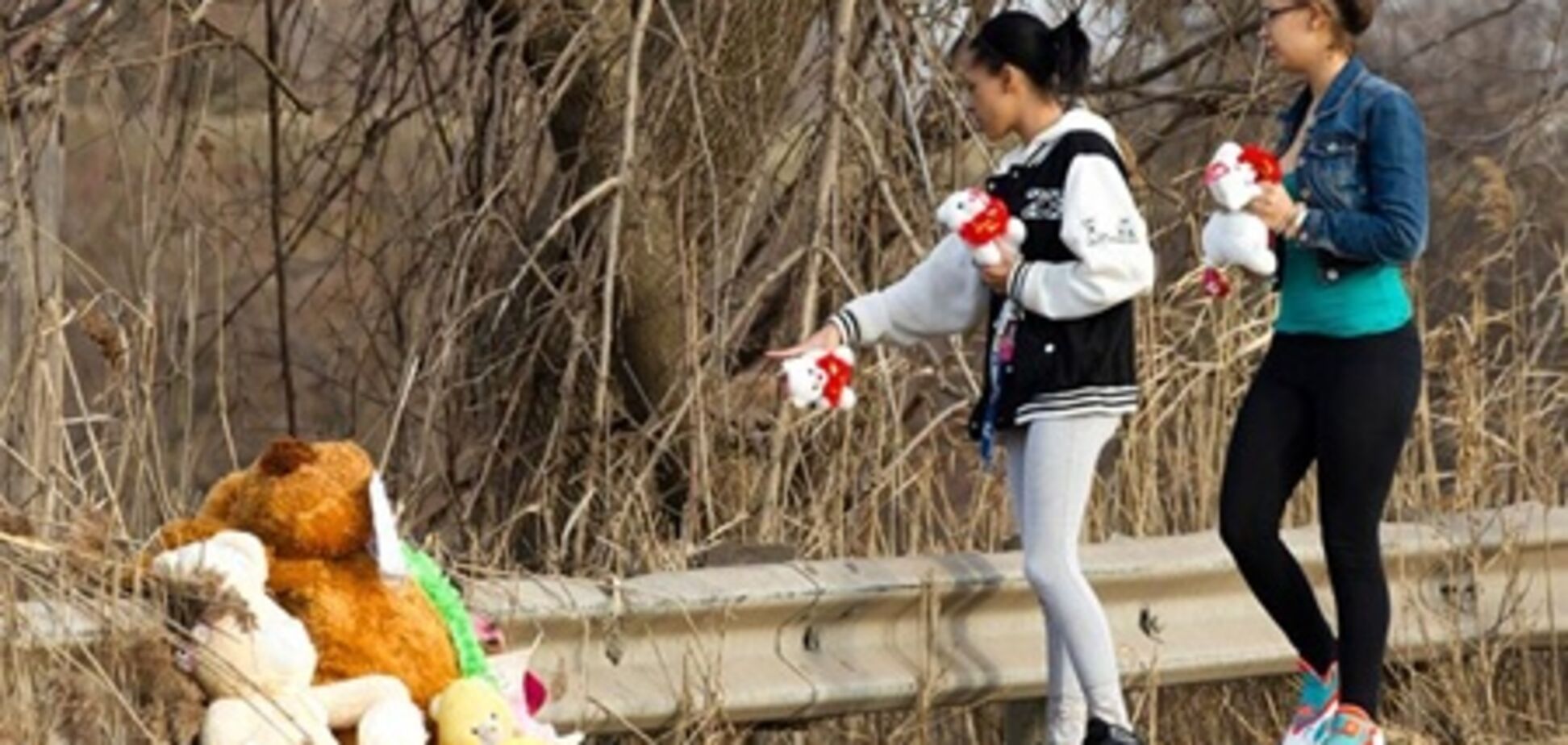 У США джип з підлітками звалився в озеро: є жертви