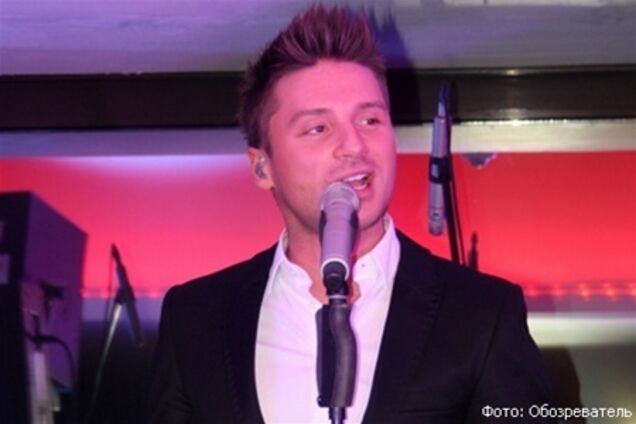 Сергей Лазарев подарил жительницам столицы себя.Фото