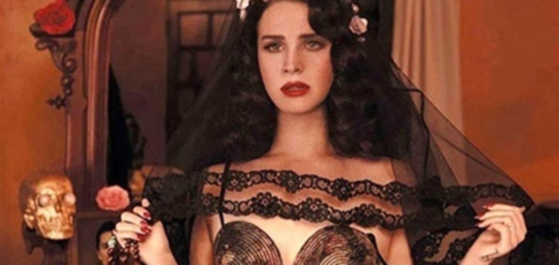 Дель Рей вписалась в итальянский стиль для L'officiel. Фото