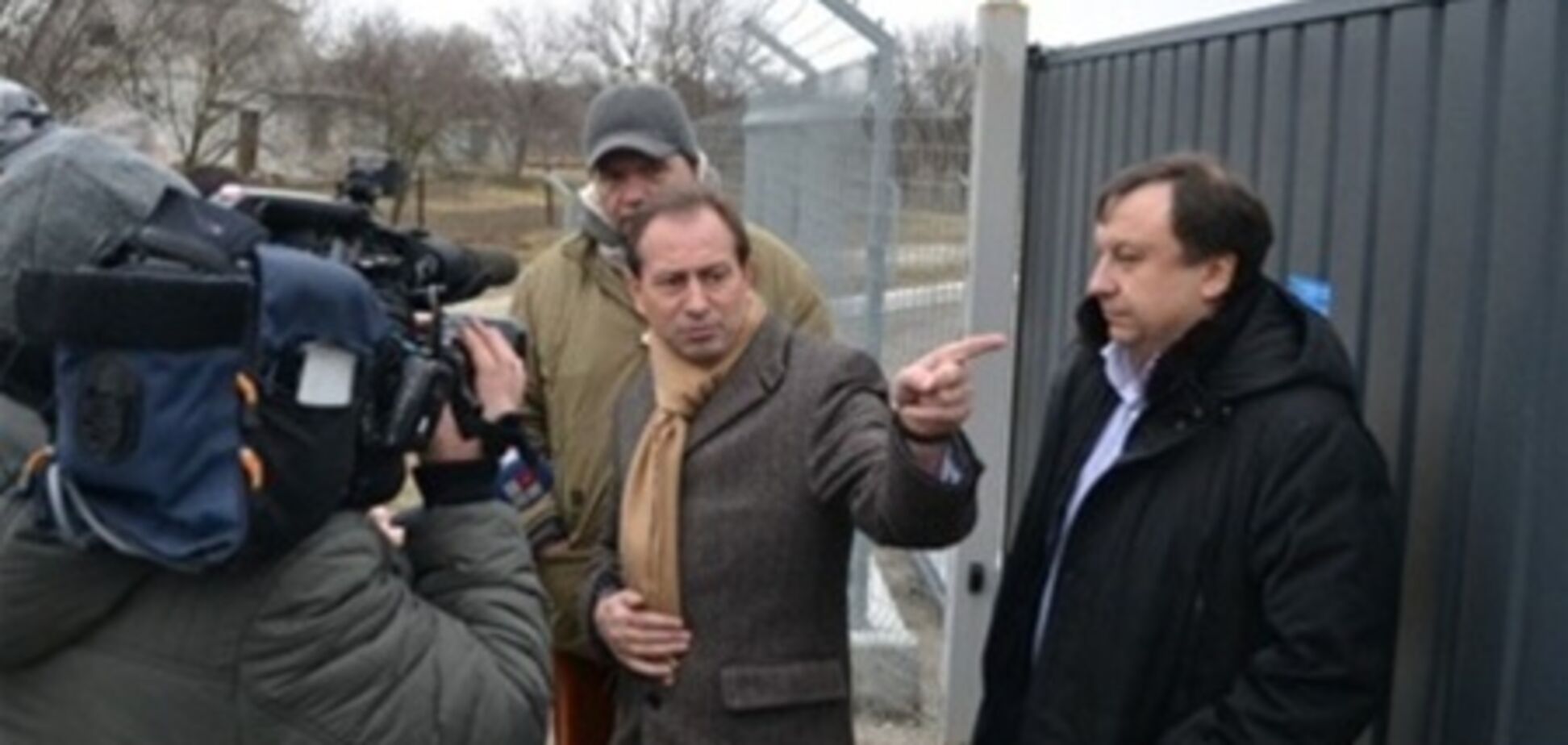 Томенко звернувся до ГПУ з вертодрому в Каневі