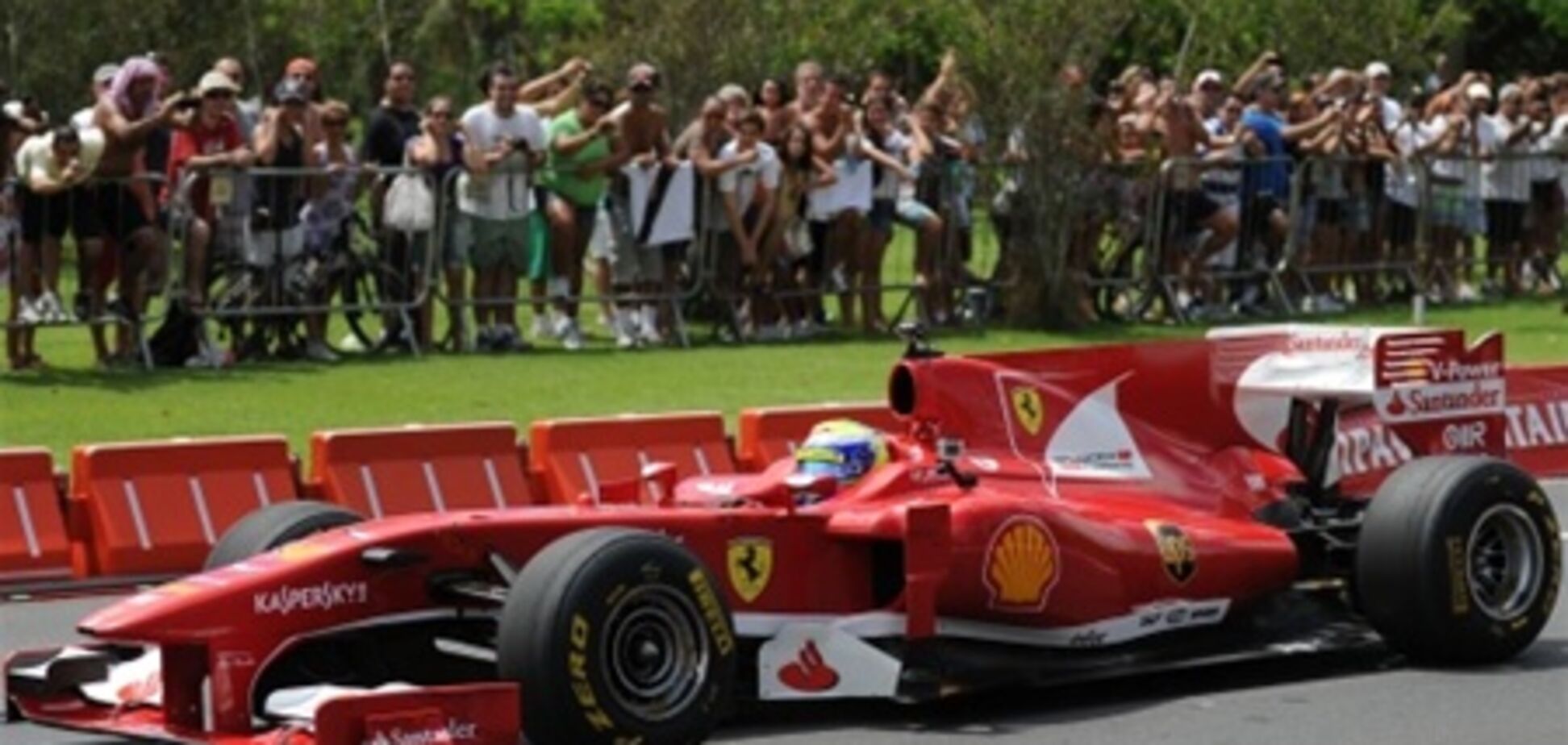 Формула-1. Презентация Ferrari закончилась трагедией