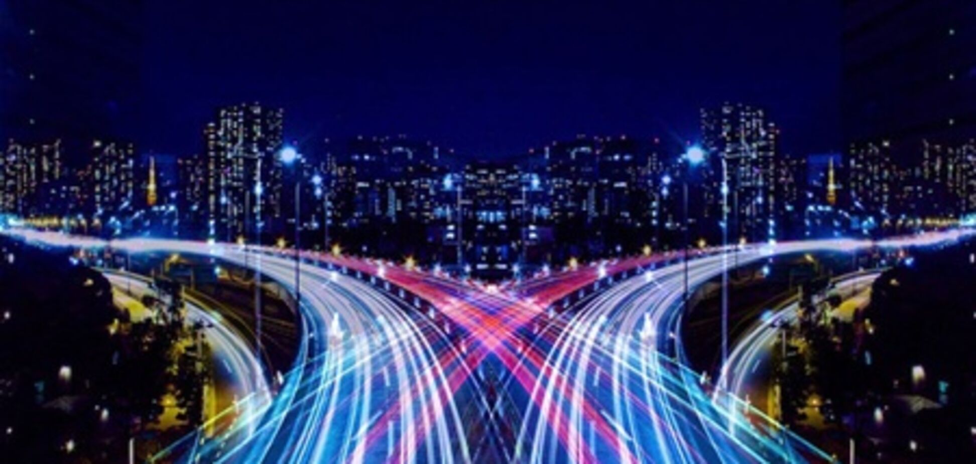 Зеркальная симметрия в фотографиях ночной Японии