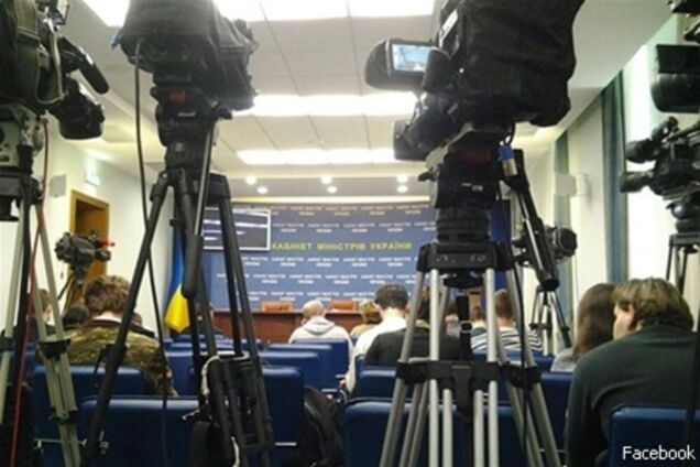 Журналистам ограничили свободу передвижения в Кабмине