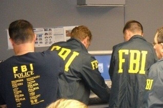 ФБР розслідує великий витік особистих даних політиків