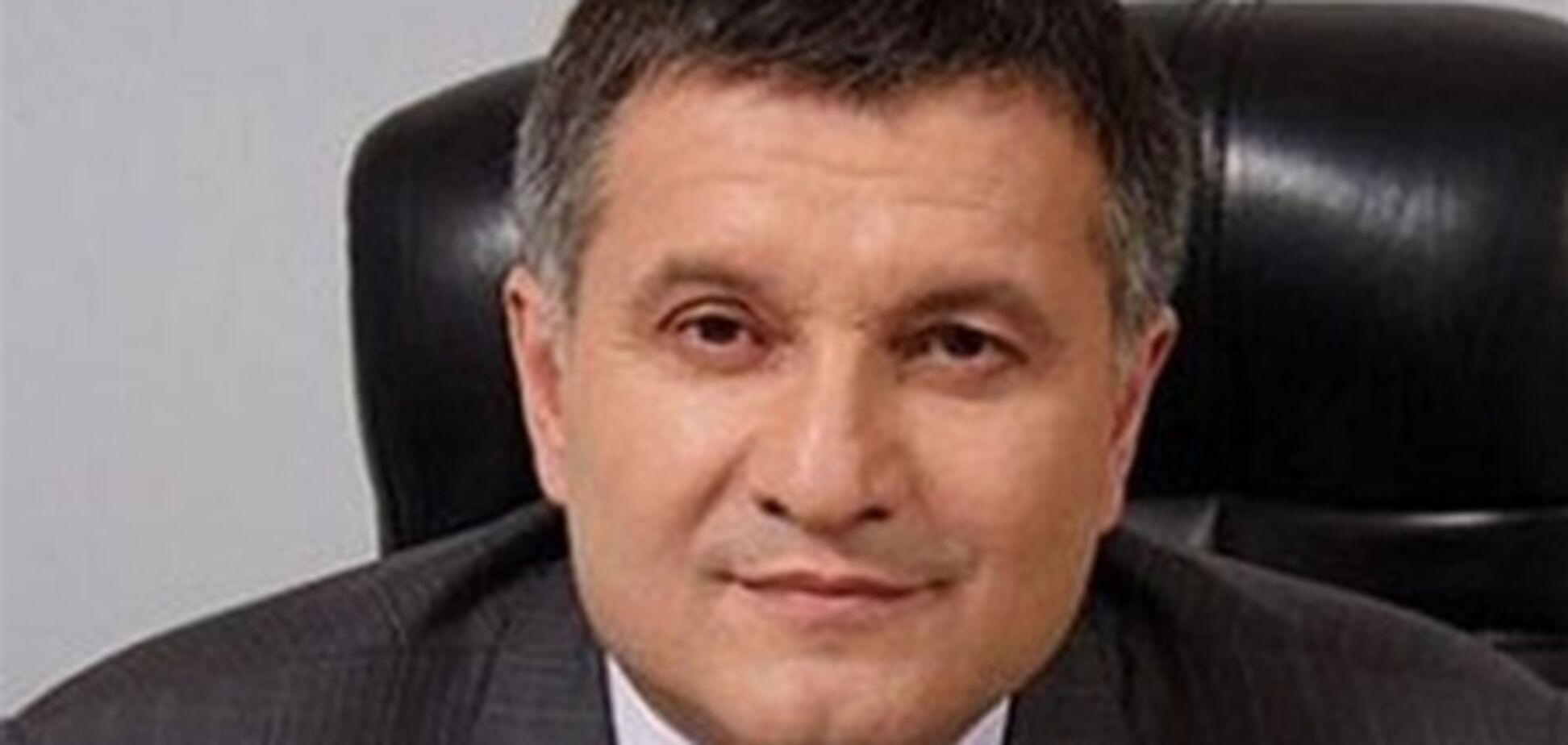 Аваков вимагає від тюремників повернути Тимошенко телевізор