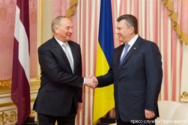 Янукович оценил помощь Латвии в евроинтеграции Украины