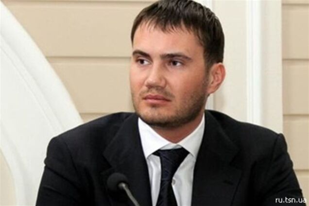 Янукович-младший против допсбора на импорт автомобилей