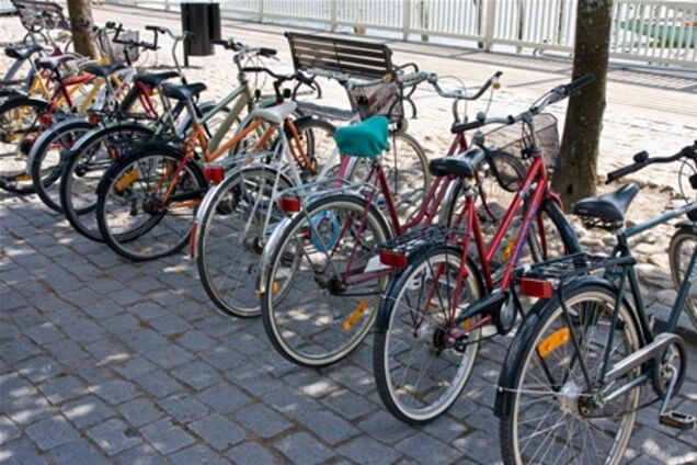 К лету в Ялте установят шесть велопарковок
