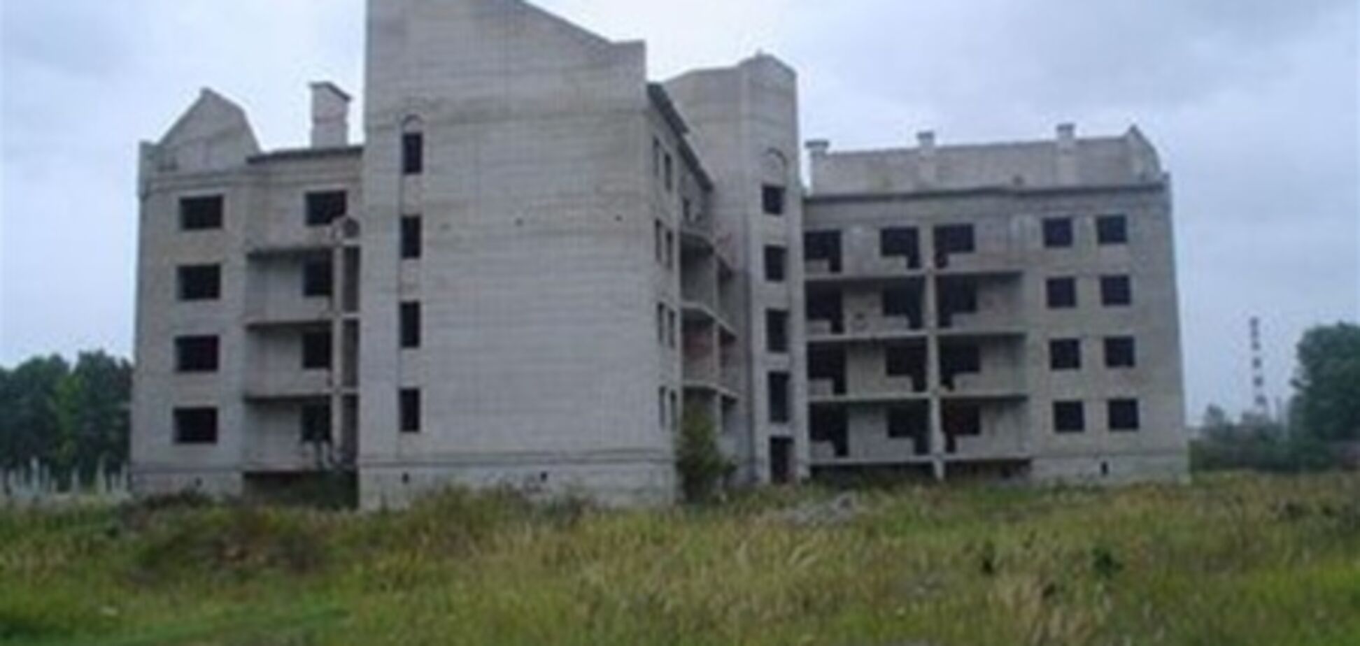 В Украине снесут опасные недострои