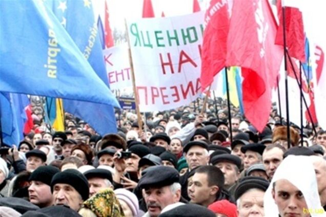 'Батьківщина': на пути львовских 'повстанцев' стала непогода