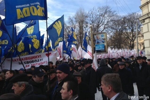 Милиция насчитала во Львове 2,5 тыс. 'повстанцев'