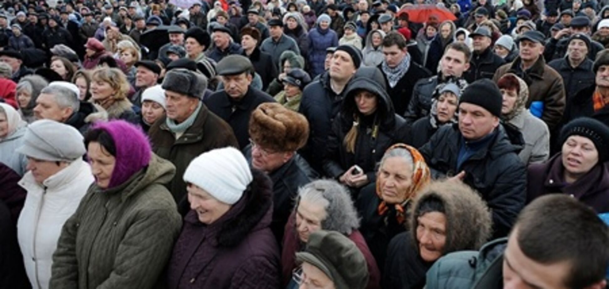 Інцидент з порізаною вагітної зібрав мітинг на Чернігівщині