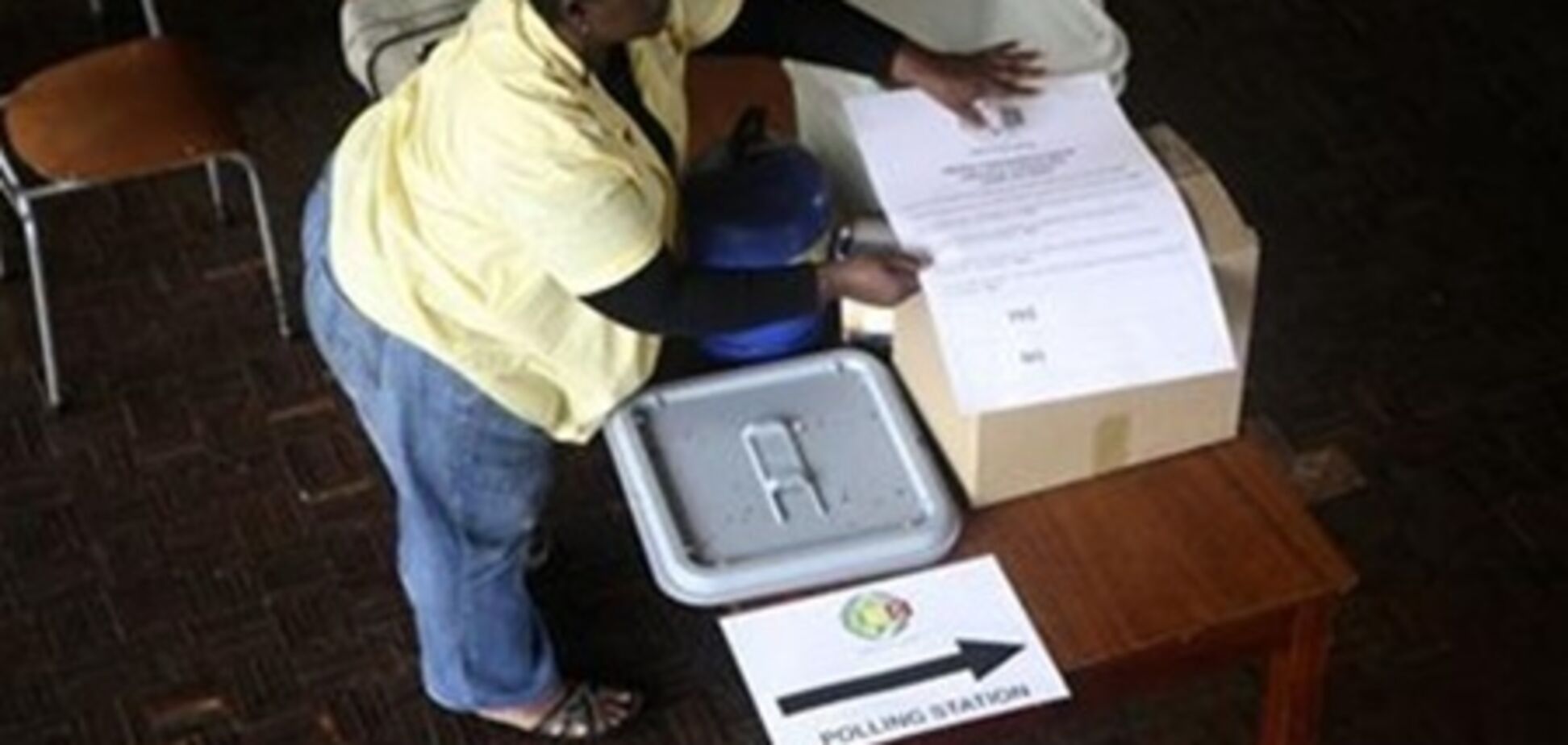 У Зімбабве почалося голосування за нову конституцію